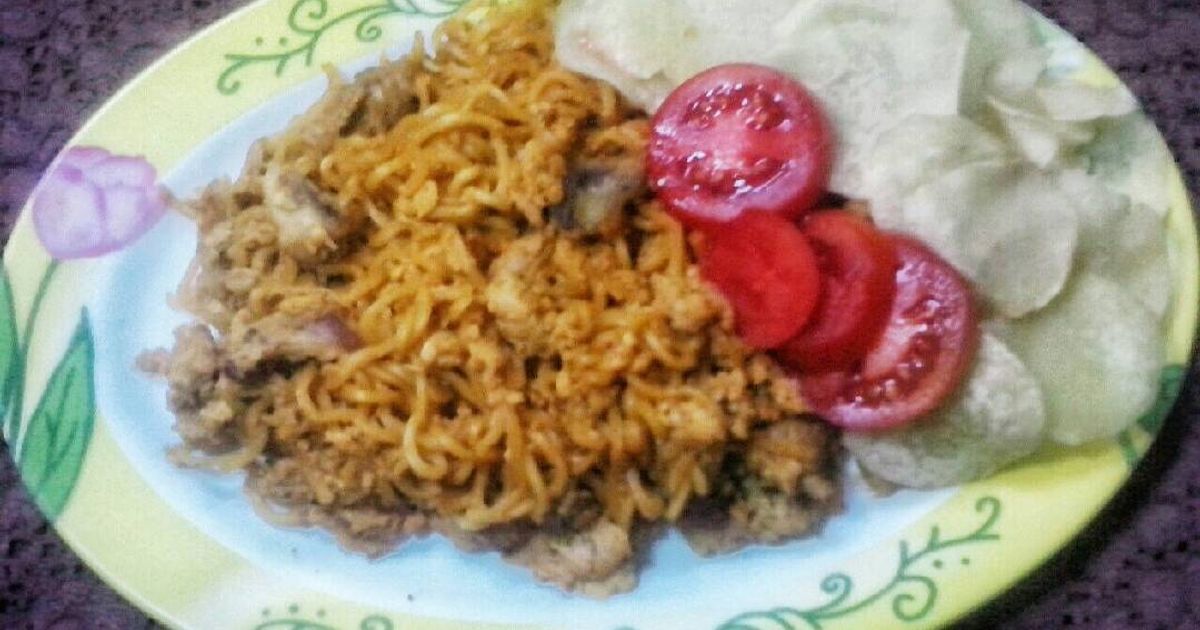 Miyago: Mie Ayam Goreng yang Menggigit Jiwa di Jantung Cilacap